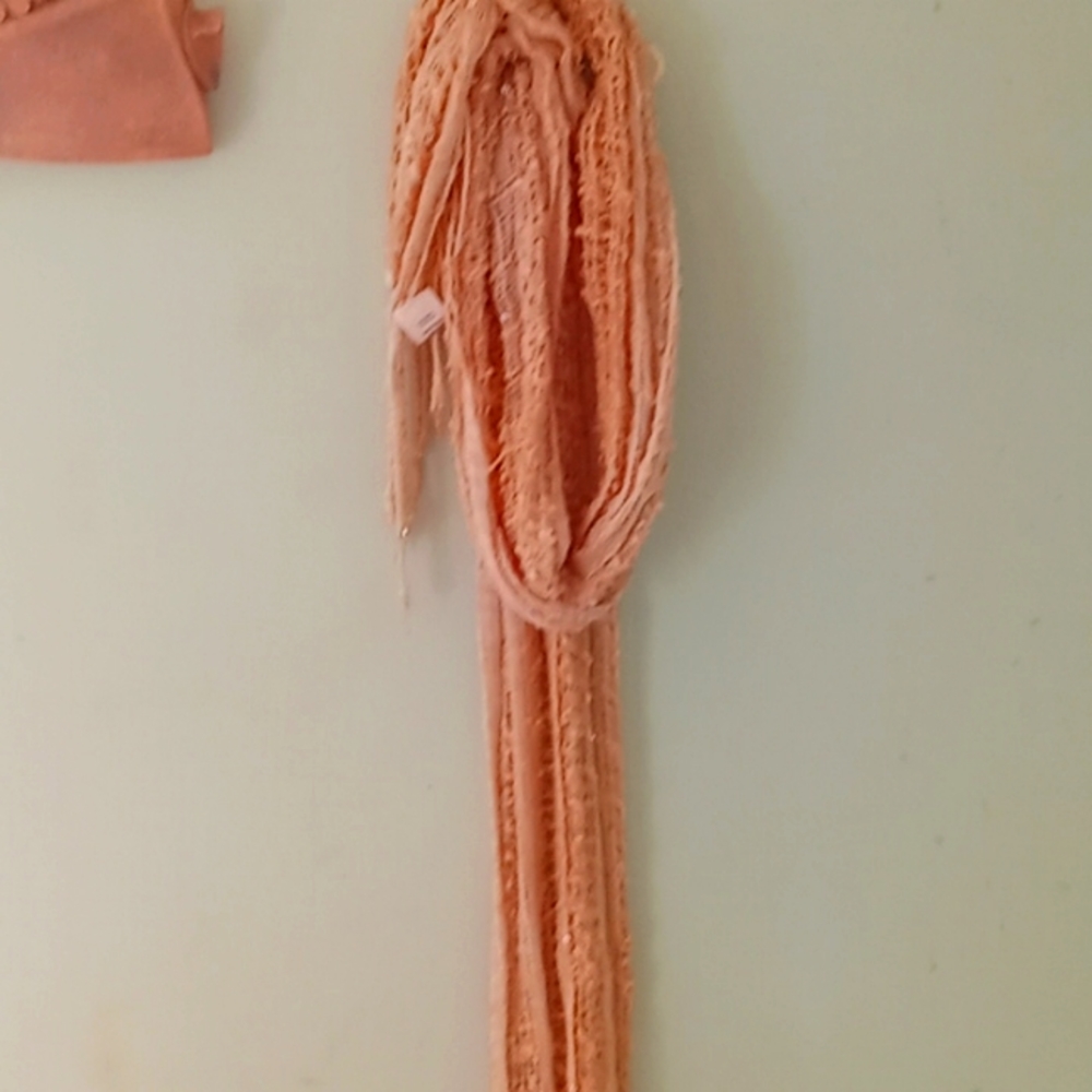 Very cute lightweight scarf